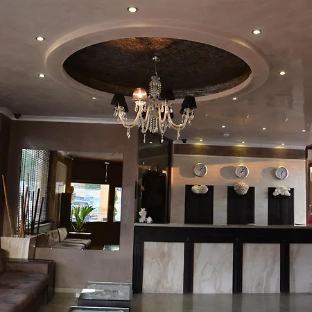 Vip Club Dolphin Coast 아파트호텔 3*