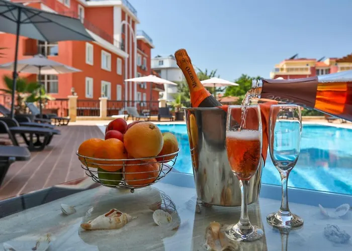 Vip Club Dolphin Coast Apartmanhotel Napospart