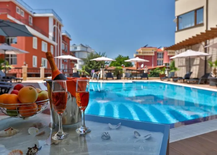 Vip Club Dolphin Coast